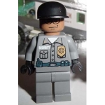 Minifig bat019 : Garde de l'asile d'Arkham (Peau foncée, casquette noire)