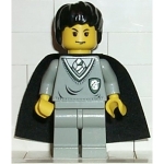 Minifig hp031 : Tom Jedusor (pull avec blason Serpentard, jambes gris clair)