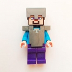 Minifig min013 : Steve (avec casque et armure)